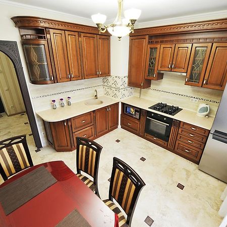לבוב Apartment On Knyagini Olga Street מראה חיצוני תמונה